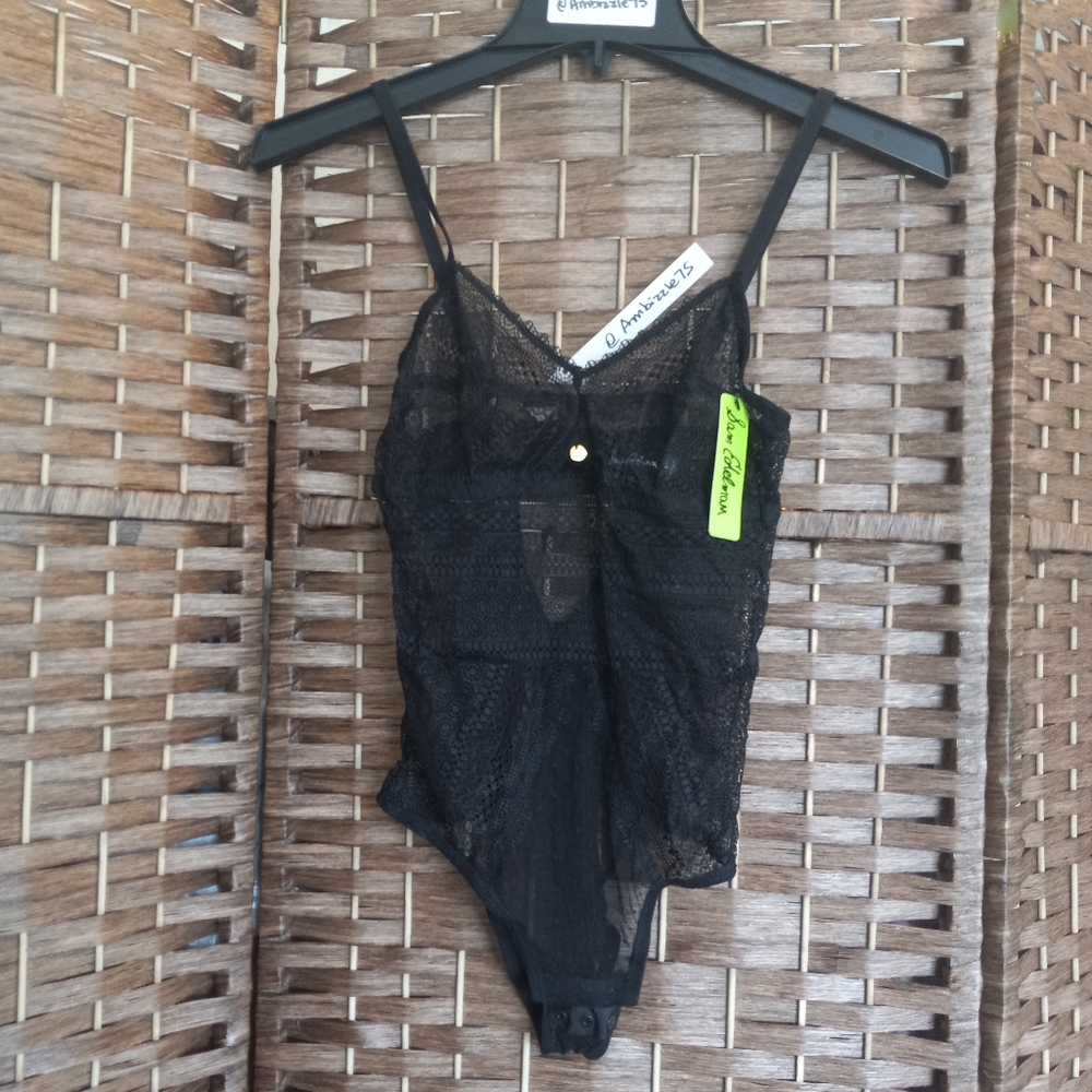 2 Sam Edelman Lace Bodysuits Juniors Medium - Picture 2 of 13
